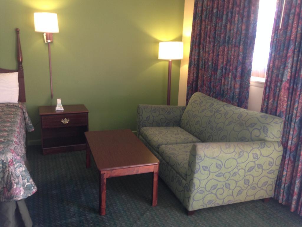 Gas Lite Motel Lawrenceville Δωμάτιο φωτογραφία